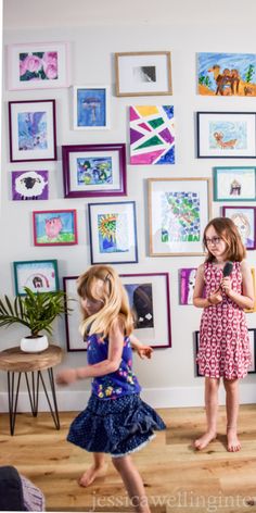 DIY Playroom art display wall. Create a fun and colorful gallery wall as a kids art display! Playroom Art Display, Kids Art Gallery Wall, Diy Climbing Wall