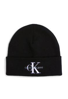 Calvin Klein Outfits, Beanie Scarf, Luxury Hats, Beanie Black, Sweet Fragrances, School Outfit, Dream Clothes, Fashion Killa, Calvin Klein Jeans