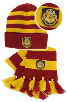 a harry potter hat and scarf set