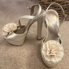 These Are A Women’s Size 4! Beautiful White Satin Never Worn. Purchased From Nordstrom In The Brass Plum Section, So They Are Likely Able To Be Dyed, But I Am Not Sure Shoes Are White With A Very Slight Hint Of Champagne . Shoes Platform Heels, Black Dress Sandals, Office Heels, Nordstrom Shoes, Shoes Size 4, Heels White, Platform Wedge Heels, Shoes Platform, Metallic Sandals