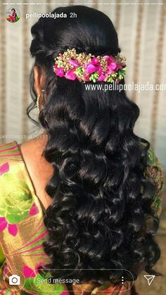 Pelli Hairstyles, Diy Hair Accessories Beads, Jada Designs, Bridal Hairdos, Engagement Hairstyle, Poola Jada, Wedding Bucket