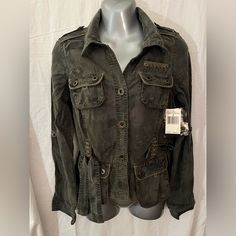 Nwt Guess Flower Camo Cargo Jacket Style Shirt Top Utility Military Approx 16” Armpit To Armpit Drapey Cargo Jacket Style Top. Tiny Studs. I Love How The Bottom Pockets Hang Off The Edge Of The Hem. Please See Pics And Feel Free To Ask Any Condition Questions! Note: Mannequin Is 13-14” Armpit To Armpit Military Color, Cargo Jacket, Tiny Studs, Style Shirt, Jacket Style, Shirt Top, Shirt Style, Top Styles, Camo