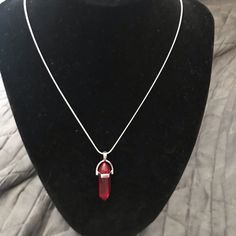 Never Worn Clear Red Crystal Necklace. Smoke Free Pet Free Home. Make An Offer All Offers Are Considered. Red Crystal Necklace, Black Deck, Red Necklace, Red Jewelry, Red Crystals, Crystal Necklace, Womens Jewelry Necklace, Passenger, Outfit Ideas