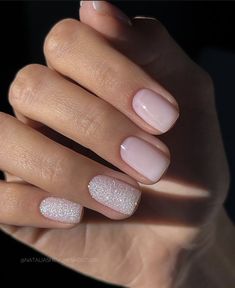 Pink Glitter Nails, Pink Gel Nails, Pink Ombre Nails, Pink Manicure, Manicure Inspiration, Stylish Nails Designs, Dip Powder Nails, Neutral Nails