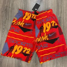 Nwt Nike Sportswear 1972 Knee Length Standard Fit Shorts Size S, M, 2xl, 3xl New With Tags Features: Shorts Size: Mens S, M, 2xl, 3xl Condition: New With Tags Nike Red, Nike Shorts, Nike Sportswear, Men's Nike, Workout Shorts, Red Blue, Mens Shorts, Nike Men, Red And Blue