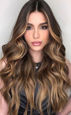 Money Piece Hair, Garnier Hair Color, Cute Money, Face Framing Hair, Rambut Brunette, Blonde Highlights On Dark Hair, Dark Ombre, Highlights Summer, Highlights Ombre