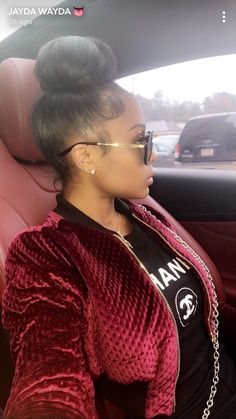 Jadya Wayda, Ponytails Ideas, Bun Hairstyles For Black Women, Natural Bun Hairstyles, Sock Bun Hairstyles, Urban Hairstyles, Black Hair Bun, High Bun Hairstyles, Bun Ponytail