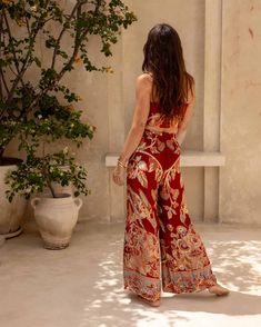 Our Reversible Pants are all about comfort and style, offering two beautiful looks in one. Designed with an elasticated waistband, they provide a timeless fit with every wear Maxi Kaftan, Red And Beige, Wide Trousers, Short Kimono, Plain Tops, New Pant, Kaftan Dress, Viscose Fabric, Top Collection