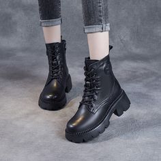 Gender: Women Item Type: Boots Main Material: Cow Leather Style: Casual, Classic, Retro Season: Spring, Autumn, Winter Heel Type: Platform Outsole Material: Rubber Heel Height: High Heel (6 cm) Size Length cm inch 35 22.5 8.86 36 23 9.06 37 23.5 9.25 38 24 9.45 39 24.5 9.65 40 25 9.84 Cool Shoes Women, Chunky Platform Boots, Boots Shoe, Platform Boots Women, Cool Shoes, Platform Boots Chunky, Minimalist Retro, Winter Heels, Proper Posture