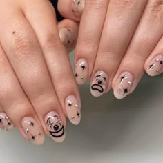 24pcs Halloween Clown False Nails French Star Fake Nails Design Art Full Coverage Waterproof Edgy Short Nail Designs, Very Short Halloween Nails, Goth Gel Nails Short, Eye Catching Nails, Short Nail Designs Grunge, Short Edgy Nails, Simple Edgy Nails, Grunge Nails Short, Edgy Nails Grunge