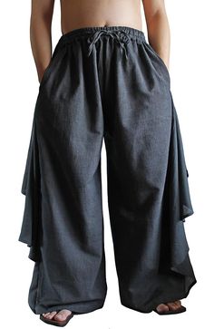 Traditional Spring Pants With Pockets, Traditional Black Bottoms For Spring, Traditional Spring Bottoms With Pockets, Cotton Wide Leg Sets With Pockets, Hakama Pants Woman, Japanese Pants Hakama, Samurai Pant Apron, Japanese Hakama, Hakama Trousers