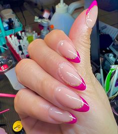 Acrylic Nails Almond Pink French, Pink French Top Almond Nails, Pink On Pink French Nails Almond, Almond Pink Glitter French Tip Nails, Almond French Tip Nails Pink Base, French Rosa, Fantasy Nails, Diy Nail Designs, Acrylic Nails Coffin Pink