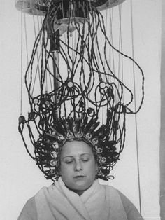 size: 16x12in Photographic Print: Woman at Hairdressing Salon Getting a Permanent Wave by Alfred Eisenstaedt : Cabelo Pin Up, Vintage Hair Salons, Retro Updo, Permanent Waves, Alfred Eisenstaedt, Hairstyles Curls, Vintage Ideas, Pin Curls, Hair Salons