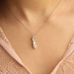 Dancer Necklace, Ballerina Necklace, Hamsa Necklace Gold, Ballerina Gift, Shoe Pendant, Dance Ideas