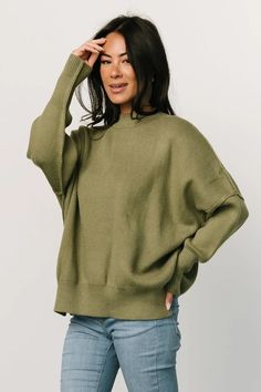 Jeremiah Knit Sweater | Olive | Baltic Born Olive Green Sweater Outfit, Joanna Gaines Style Clothes, Fall Athleisure, Joanna Gaines Style, Plus Size Fall Outfit, Olive Green Sweater, Baltic Born, Trendy Sweaters, Velvet Fashion