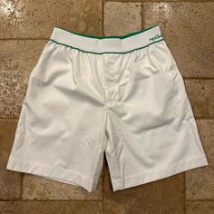 Bottega Veneta White Bermuda Logo Twill Knee Shorts Brand New W/ Tags Size Large Retailed At $1000+ Tax Rare Bottega Shorts Measurements: Waist: 16.75” Inseam: 9.25” Front Rise: 13” Classic White Bottoms With Built-in Shorts, White Bottoms With Built-in Shorts For Daywear, Classic White Bottoms With Short Inseam, Classic White Shorts For Daywear, Classic White Shorts With Short Inseam, Knee Shorts, Bottega Veneta, Bermuda Shorts, Mens Shorts