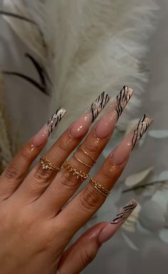 . αmor ✧˚ ༘ ⋆｡ ˚ Fall Nails White, Fall Nails Halloween, Long Natural Nails, Encapsulated Nails, No Chip Nails, Silver Glitter Nails, Toenail Designs, Pretty Nail Colors, Gel Toe Nails