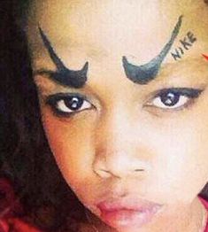 Nike Eyebrows, School Dance Hairstyles, Funny Eyebrows, Funny Photos Of People