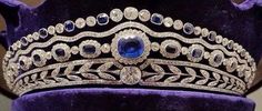 The Carrington sapphire tiara in it's plush velvet case Royal Diamond, Headpiece Jewelry, Diamond Crown, Large Image