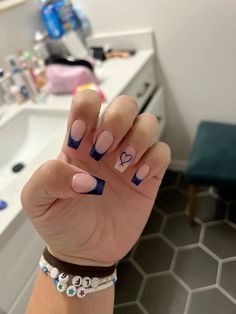 Navy Nails Inspiration, Square Nails Cute Designs, Nail Easy Designs Simple, Simple Frenchies Nails, Back To School Square Nails, Square Nails For Winter, November Nails Ideas French Tip, Square Nails Blue French Tip, Navy Heart Nails