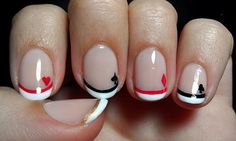 Unhas decoradas de baralho Disney Nail Art, Vegas Nails, French Manicure Designs, Queen Nails, Alice In Wonderland Wedding, Heart Nail Designs, Nail Art Disney, Nail Polish Trends, Disney Nails