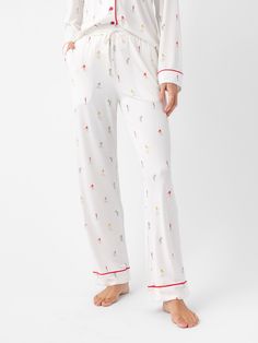 Our women's long sleeve bamboo pajamas feature enhanced breathability and temperature regulation Ideal for hot temperatures Flattering stretch-knit from bamboo-based fabric designed for every-BODY Supreme softness, hand, and drape with pockets Women's Stretch-Knit Bamboo Viscose Pajama Pants in Skiers Ivory (Size: X-Large) - Cozy Earth Pant For Women, Bamboo Pajamas, Pajama Pant, Pajama Bottoms, Women Long Sleeve, Pajama Pants, Fabric Design, Pajamas, Lounge Wear