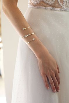 Arm Cuff Bracelet, Arm  Bracelet, Boho Cuff Bracelet, Wedding Bracelet, silver , gold or rose gold Arm   Bracelet, Bridal Bracelet, Body Jewelry, Prom BraceletFor more bracelet in my shop: https://www.etsy.com/il-en/shop/Ayajewellery?ref=listing-shop-header-item-count§ion_id=18192301Complete the Look with perfect headpiece and earrings in my shop:Earrings: 1. https://www.etsy.com/il-en/listing/587952950/long-bridal-earrings-statement-wedding?ref=shop_home_active_372. https://www.etsy.com/il-en/l Forearm Jewelry, Sasuke Aesthetic, Prom Bracelet, Bracelet Arm, Arm Cuff Bracelet, Cuff Bracelet Gold, Boho Cuff Bracelet, Jewelry Prom, Hand Cuff Bracelet