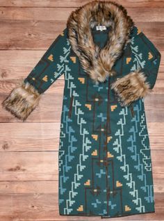 Tasha Polizzi Everest Blanket Coat Peacock Pattern Coat, Short Uggs, Tasha Polizzi, Western Boots For Men, Blanket Coat, Work Boots Men, Jumpsuit Jacket, Hoodies Mens, Coat Patterns