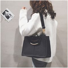 Brand Name: CyflymderShape: BucketHandbags Type: Shoulder BagsTypes of bags: Shoulder & HandbagsOrigin: CN(Origin)Main Material: CanvasClosure Type: HaspHardness: SOFTExterior: Open PocketStyle: CasualModel Number: bt987Lining Material: PolyesterOccasion: VersatileGender: WOMENPattern Type: SolidNumber of Handles/Straps: TwoInterior: No PocketDecoration: NoneItem Type: Handbagsbag type: handbag,shoulder bag,totesuit for: Women,Lady,Female,girl,studentstyle: casual,streetwear,fashionfunction: pho Black Fall Satchel, Shopper Bags, Tote Bags Handmade, Women Handbag, Casual Tote, Men's Watches, Pocket Bag, Shopper Bag, Handbags For Men