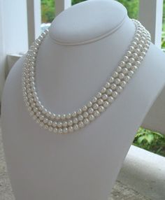 Chunky Pearl Necklace, Bridal Necklace, Wedding Jewelry, Triple Strand Pearl Necklace, Bridal Jewelr Mother Of The Bride Jewelry, Chunky Pearl Necklace, Chunky Pearls, Bride Jewellery, Swarovski Pearls, Bridal Necklace, Everyday Wardrobe, Bridesmaids Gifts, Bridesmaid Gifts