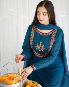 Paint Shirt, Fabric Paint Shirt, Eastern Dresses, Eid Dress, Embroidery Fashion Detail, Embroidery Store, Simple Hand Embroidery Patterns, Lace Dress Design, Shirt Trouser