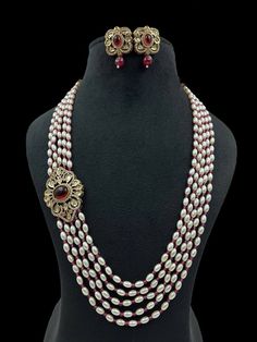 Gorgeous 24 K gold plated long necklace with matching Earrings Necklace Length: 20 inches Earring Length: 2 inches Closure: adjustable cord Long Necklace Indian, Indian Long Necklace, Kundan Long Necklace, Jewelry Kundan, Necklace Indian, Pakistani Jewelry, Necklace Length, Ruby Red, Earring Necklace