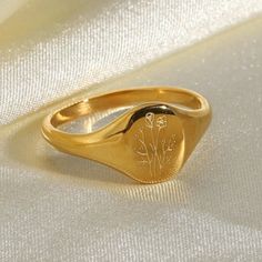 New Real Gold Filled-At Least 7-10% Real Gold Composition(Much Higher Than Usa Standard 'Gold Filled' Which Is 5%. Has A Nice Weight Due To High Gold Content The Ring Front Width: 9.5mm Weight: 3.5g Size 7 Mens Wedding Signet Ring, Elegant Yellow Flower Shaped Ring, Elegant Yellow Flower-shaped Ring, Personalized Gold Flower Ring, Classic Gold Flower Ring, Gold Midi Rings, Victorian Gold Ring, Money Rings, Midi Rings Gold