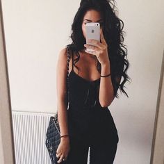 Long Black Hair, Long Wavy Hair, Looks Style, Outfits Casuales, Dark Hair, Kylie Jenner, Beautiful Hair, Search Engine, Womens Hairstyles