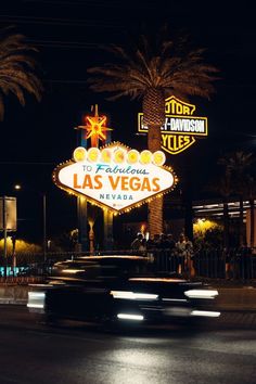 the famous las vegas sign lit up at night