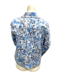 Stay stylish and comfortable with our Floral Jeans Jacket. Made with a fun and cool fabric, this jacket offers a comfortable fit that will make you stand out in any crowd. Perfect for any casual occasion, it's a must-have addition to your wardrobe. Don't forget to check out the matching sleeveless dress here. Details: Fabric content: 66% Viscose, 30% Nylon, 4% Elastane Care: Hand wash cold Made in Canada Floral Jeans Jacket Trendy Cotton Outerwear For Casual Gatherings, Trendy Cotton Outerwear For Casual Wear, Spring Relaxed Fit Cotton Outerwear, Relaxed Fit Cotton Outerwear For Spring, Fitted Cotton Denim Jacket With Lapel Collar, Fitted Denim Jacket With Lapel Collar, Relaxed Fit Spring Outerwear For Casual Gatherings, Relaxed Fit Outerwear For Casual Spring Gatherings, Casual Spring Outerwear For Gatherings