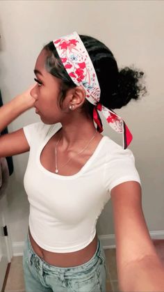 Scarf Hairstyles Braids, Silk Scarf Headband, Pretty Dark Skin, Cute Box Braids, Headband Scarf, Curly Bun, Cute Box Braids Hairstyles, Quick Braided Hairstyles