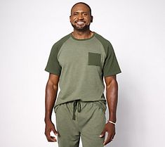 A relaxed fit gives this double-knit pocket tee its comfortable, casual look and feel. From Cuddl Duds. Relaxed Fit Crew Neck T-shirt With Side Pockets, Knit Pocket, Outdoor Relaxed Fit T-shirt With Pockets, Cuddl Duds, Double Knit, Pocket Tee, Casual Look, Double Knitting, Raglan Sleeve