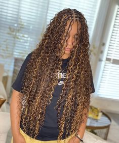 Knotless Braids Styles, Knotless Braids Hairstyles, Shaved Side, Short Box Braids Hairstyles, Goddess Braids Hairstyles, Braids Styles, Faux Locs Hairstyles, Box Braids Hairstyles For Black Women