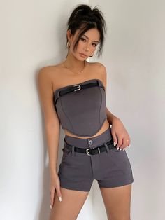 Fabric: Cotton,SpandexColor: Dark grey khaki white blackSize: (unit cm)S Bust 69-76 cm Length 27M Bust 73-80 cm Length 28Material & Care: Cold hand wash only, cool iron, do not soak, do not bleach, do not tumble dry, wash separatelyShipment & Delivery: Ship in 5-7 business days,delivery time is 7-10 business once shipped.&ltp&gtPlease check the size carefully when you placing the order&lt/p&gt&ltbr/&gt&ltp&gtFor more pictures please contact us!&lt/p&gt&ltbr/&gt Trendy Fitted Gray Crop Top, Strapless Fitted Tube Top Y2k Style, Chic Cotton Tube Top For Night Out, Strapless Fitted Y2k Tube Top, Y2k Fitted Strapless Tube Top, Y2k Strapless Fitted Tube Top, Cotton Tube Top For Night Out, Y2k Stretch Strapless Tube Top, Y2k Style Stretch Strapless Tube Top