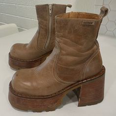 90s Chunky Shoes, Destroy Boots Vintage, Vintage Chunky Boots, Brown Chunky Boots, Destroy Shoes, Destroy Boots, 90s Boots, Chunky Heeled Boots