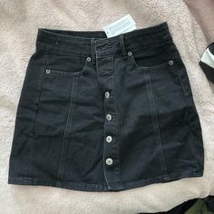 -New With Tags (Sorry For The Dog Hair In The Pics, When Shipped There Won’t Be Any:)) -Smoke Free Black Mini Bottoms With Buttons, Black Mini Length Bottoms With Buttons, Black Casual Mini Skirt With Button Closure, Casual Black Mini Skirt With Button Closure, Blue Striped Skirt, American Eagle Skirt, Floral Skater Skirt, Camo Skirt, Utility Skirt