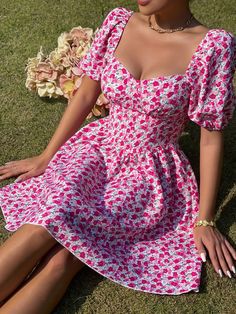 Rosa chiclete Boho Collar Manga Curta Tecido Florzinhas Em A Embellished Não elástico  Roupas Femininas Pink Sundress Outfit, Square Neck Puff Sleeve Dress, Summer Dress Outfits Casual, Sundress Outfit, Short Sundress, Floral Dress Outfits, Pink Sundress, Sundresses Women