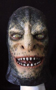 Hello, we have for you Lizard latex Mask. Handmade from Sculpture to the final result. To use in fun times with your Friends, such as Parties, Halloween, Christmas, Comic Conventions or just as a fan to Collect. Read carefully before buying: The Masks is only adult size 63 cm. Approximate inner diameter. We use the best Materials, painted with Airbrush and details with brush. Every single piece, the color of the skin can change. They have holes to see and breathe well. In this case they have por Horror Masks And Prosthetics For Themed And Cosplay Events, Horror Masks And Prosthetics For Cosplay Events, Themed Costume Masks And Prosthetics For Comic-con, Themed Costume Masks For Comic-con, Mask Villain, Jim Carrey Movies, Horse Mask, Man Spider, Amazing Spiderman Movie