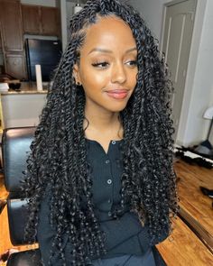 60 Island Twists Hairstyles Perfect For Summer 2024 Black Girls Hairstyles 2024, Island Twists Hairstyle With Color, Boho Twists Black Women, Goddess Twists, Island Twist Hairstyle, Afro Styles, Island Twist, Twists Hairstyles, Trip Style