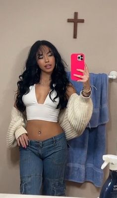 Latina Club Outfits, Feminine Energy Aesthetic Outfit, Abg Style Outfit, Latina Outfits School Baddie, School Latina, Latina Outfit Ideas, Latina Outfits School, Baddie Latina, School Baddie