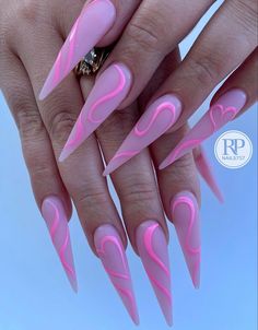 Colorful Stiletto Nails, Almond Stiletto Nails Design, Stilleto Nails Long Designs, Nail Inspo Stiletto, Stilleto Nails Long, Simple Stiletto Nails, Pointed Nail Designs, Acrylic Nails Stiletto, Stilleto Nails Designs