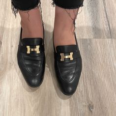 Paris Loafer Worn A Handful Of Times Gold Buckle With Stickers Still Attached Size 39 Hermes Shoes, Hermes Paris, Leather Loafers, Flat Shoes Women, Loafer Flats, Loafers, Buckle, Women Shoes, Paris