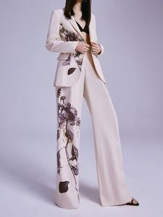 Unique Suits Women, Womens Floral Suit, Summer Tailoring, Cream Hydrangea, Floral Suit, Graduation Year, Summer Events, Urban Wear, Karen Millen