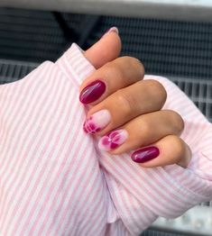 Gel Nails Blooming, Blooming Gel Manicure, Manly Nails, Red Blooming Gel Nails, Autumn Biab Nails, Pink And Red Nail Designs, Nails Inspo Almond, Biab Nails, Blooming Gel